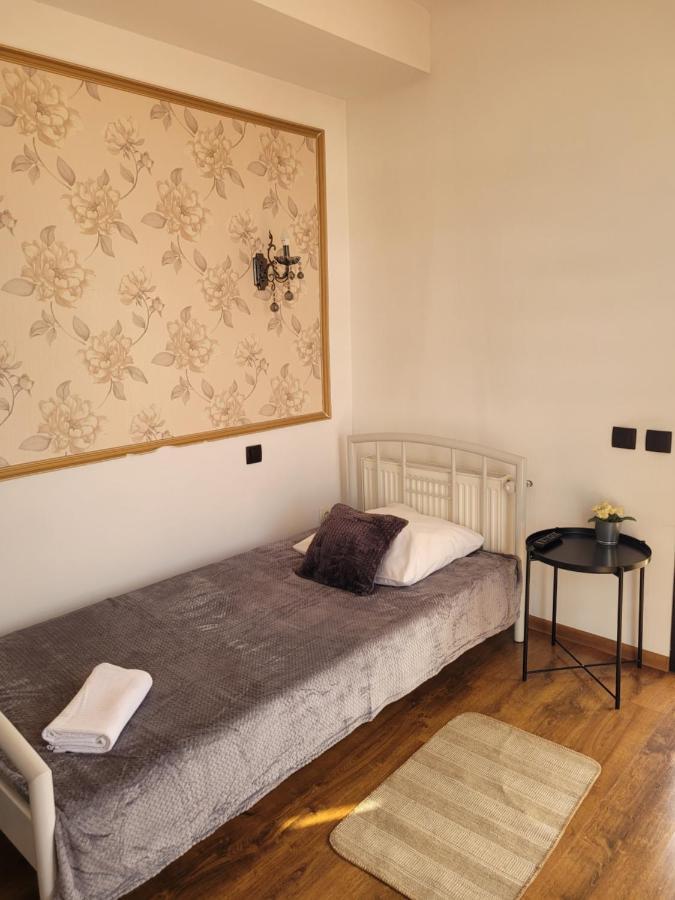 Mag Motel Bukares Bagian luar foto