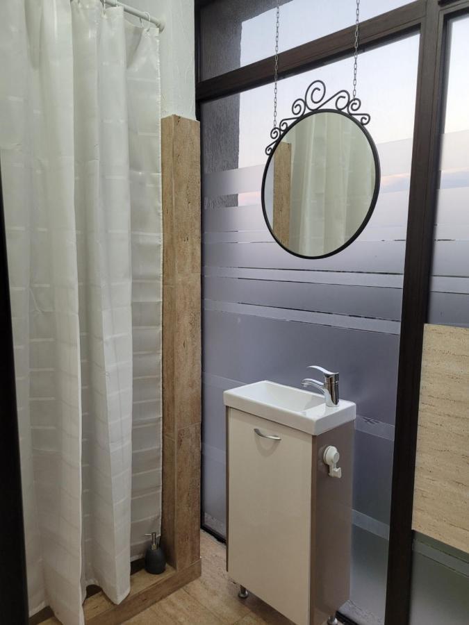 Mag Motel Bukares Bagian luar foto
