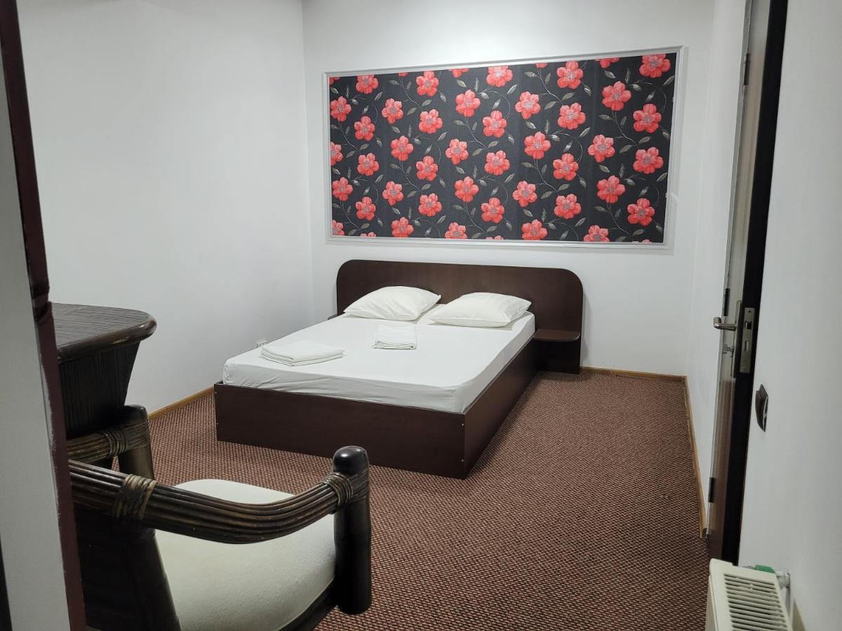 Mag Motel Bukares Bagian luar foto
