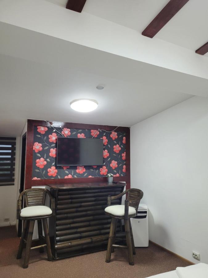 Mag Motel Bukares Bagian luar foto